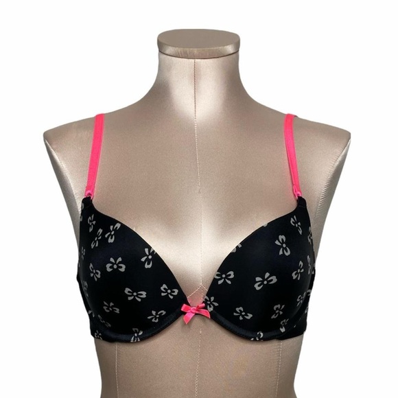 Victoria's Secret push up bra! Size 32C - Picture 1 of 4